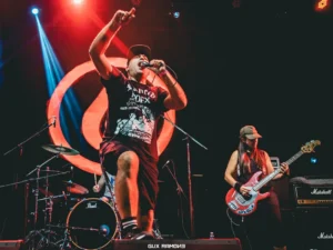 Lea Flores y Euge Da Skate. Foto Gusi Ramone