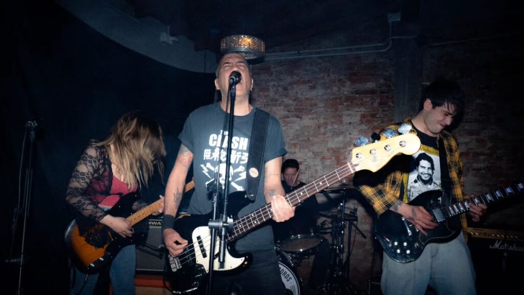 Zero Frio en vivo en Camilo Bar